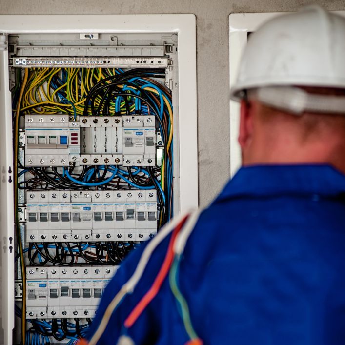commercial electrical contractors adelaide